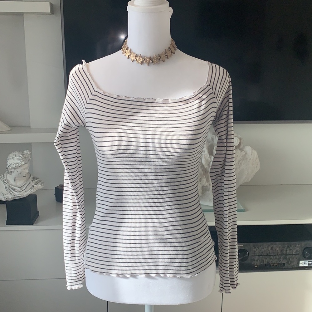 Hollister off the shoulder striped top